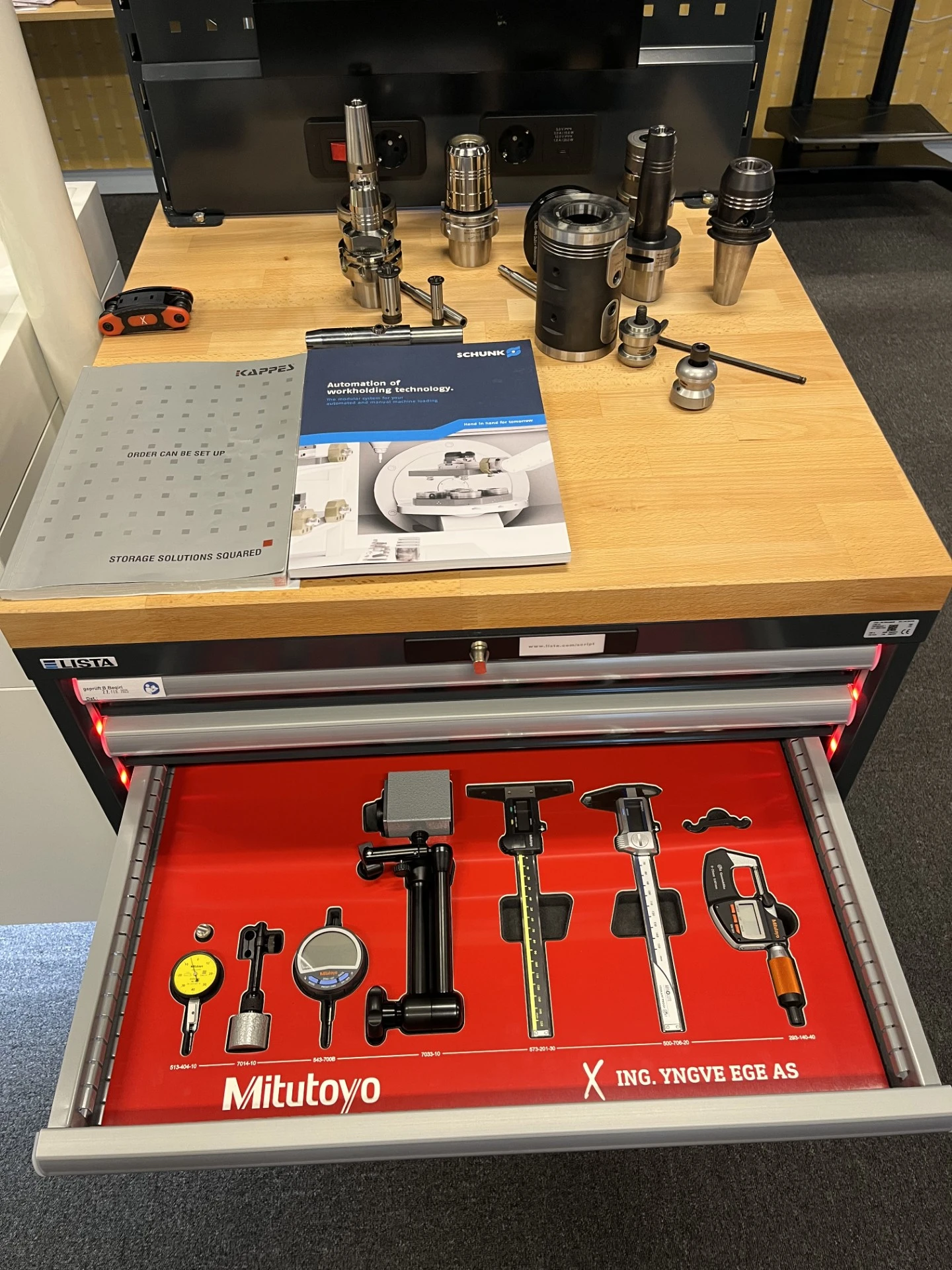 Bilde av verktøyskap med Lista innredning